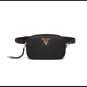 Prada
Convertible Belt Bag Saffiano Leather Small 85